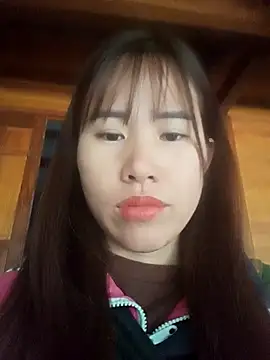 Yui-Ch1682 online show from 9, 2, 2026