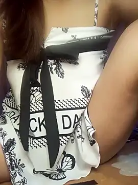 Yui-Ch1682 online show from 13, 4, 2026