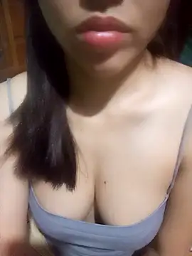 Yui-Ch1682 online show from 6, 2, 2026