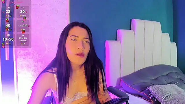 Adrienne   online show from 31, 3, 2026