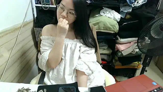 xiaoxiaowan11 online show from 27, 3, 2026