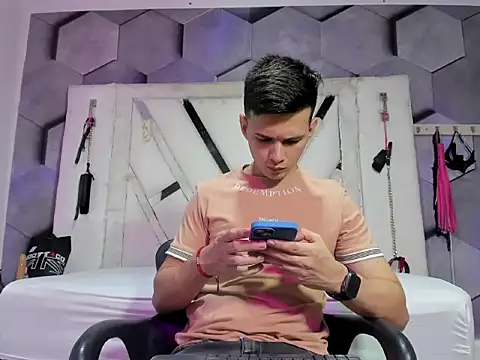 GoldenBoyM online show from 28, 5, 2026