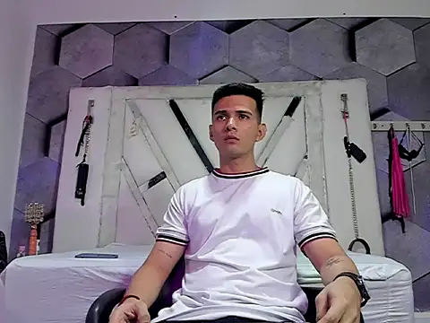 GoldenBoyM online show from 26, 5, 2026