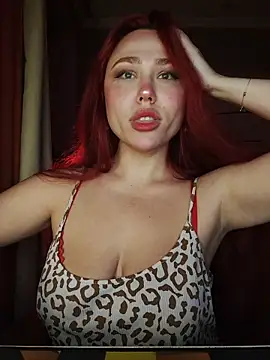 Snapshot of LolaaMint_ chatting on 24, 5, 2026 LolaaMint online show from 24, 5, 2026