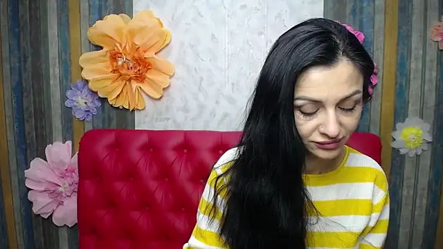 EvaClarkk online show from 15, 4, 2026