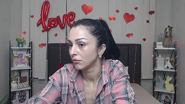 EvaClarkk online show from 16, 4, 2026