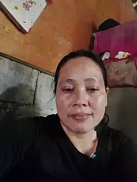 Snapshot of May_Bombs chatting on 24, 4, 2026 May Bombs online show from 24, 4, 2026