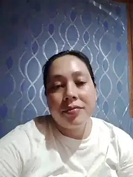 Snapshot of May_Bombs chatting on 12, 5, 2026 May Bombs online show from 12, 5, 2026