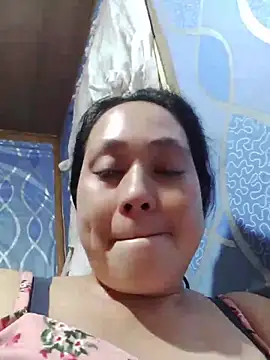 Snapshot of May_Bombs chatting on 24, 4, 2026 May Bombs online show from 24, 4, 2026