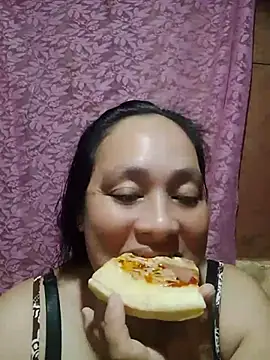 May Bombs online show from 26, 3, 2026