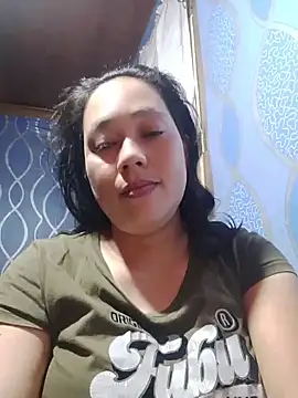 Snapshot of May_Bombs chatting on 27, 5, 2026 May Bombs online show from 27, 5, 2026