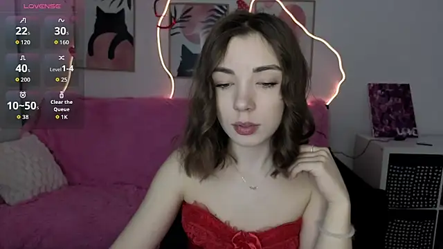 Adriennes online show from 7, 3, 2026