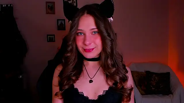 Snapshot of LanaLovely chatting on 8, 5, 2026 LanaLovely online show from 8, 5, 2026