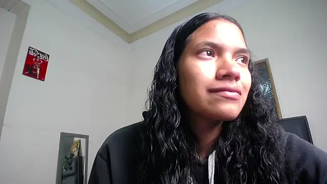 Snapshot of Julieta_Parker chatting on 23, 4, 2026 Julieta Parker online show from 23, 4, 2026