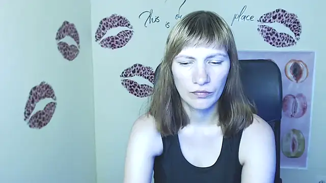 Snapshot of Rosalinda_ro chatting on 27, 6, 2026 Rosalinda ro online show from 27, 6, 2026