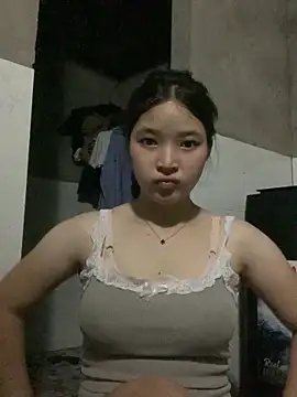 Snapshot of Suzu_xx01 chatting on 8, 5, 2026 Suzu xx01 online show from 8, 5, 2026