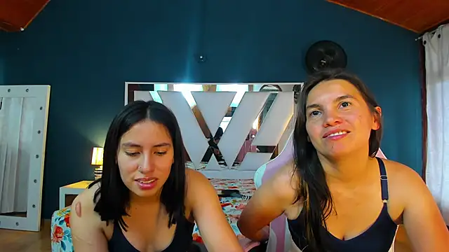 Emily and Soffy online show from 18, 4, 2026