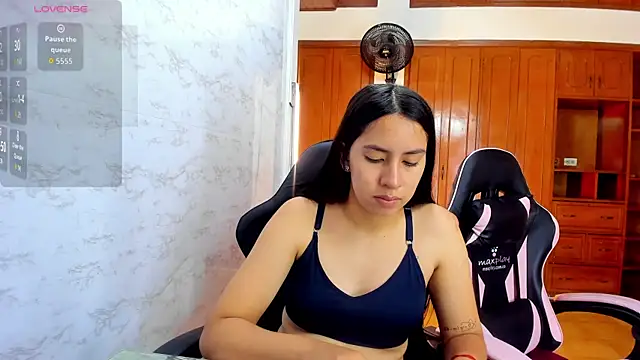 Emily and Soffy online show from 18, 2, 2026