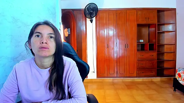 Emily and Soffy online show from 21, 4, 2026