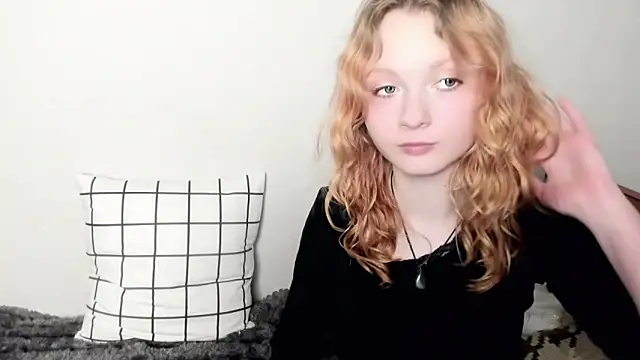 Miia foxy online show from 9, 2, 2026