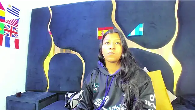 Vaneline2 online show from 18, 7, 2026