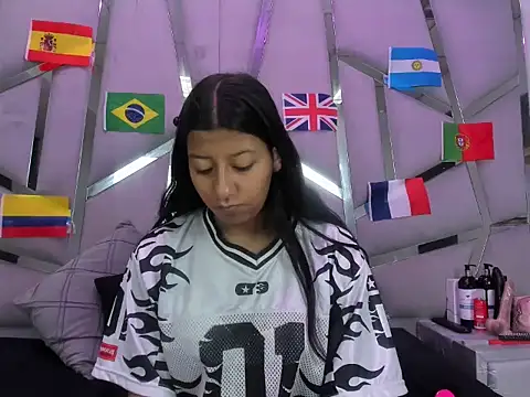 Vaneline2 online show from 4, 7, 2026