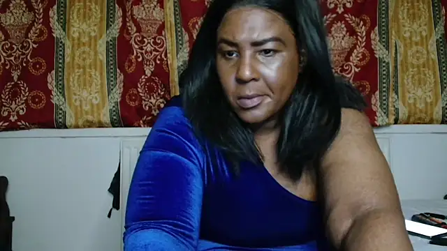 CurvySashia online show from 11, 4, 2026