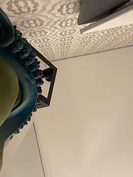 Mia rivers   online show from 20, 4, 2026