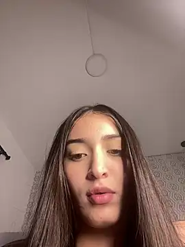 Mia rivers   online show from 11, 2, 2026