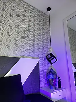 Mia rivers   online show from 5, 3, 2026