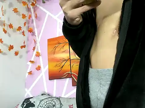 Snover hot2006 online show from 8, 2, 2026