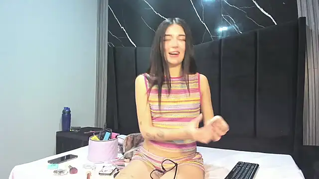 LunaSmithly online show from 23, 2, 2026