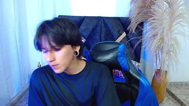 nikoo 18 online show from 18, 3, 2026