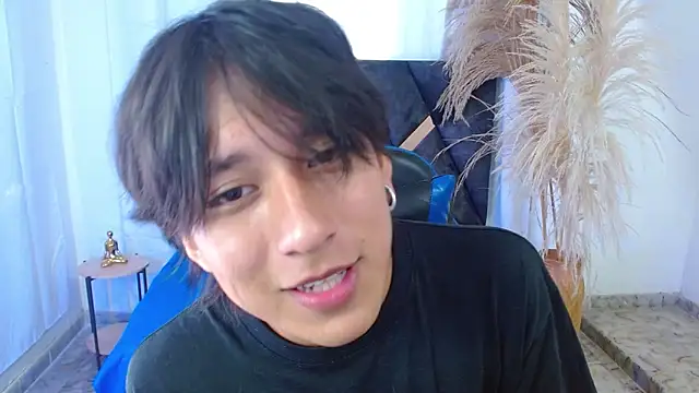 nikoo 18 online show from 8, 4, 2026