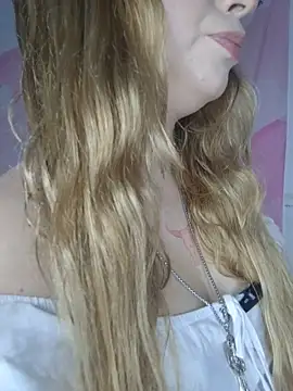 isaneptuneuwu online show from 26, 4, 2026