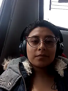 Juliexxxxtasy online show from 16, 2, 2026