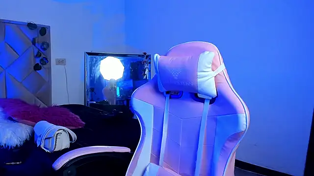 Chloe Miller 2 online show from 17, 3, 2026