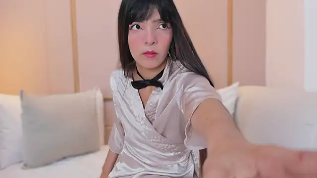 LisaLain online show from 6, 2, 2026