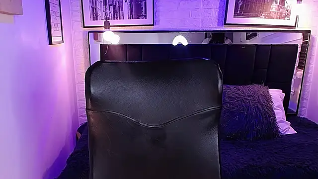 ladyraing online show from 5, 3, 2026