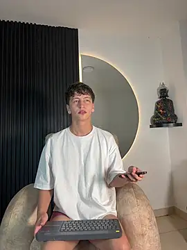 ARON LUXX online show from 7, 2, 2026