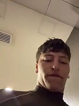 ARON LUXX online show from 19, 4, 2026