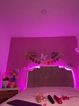 SofiaSiren online show from 4, 4, 2026