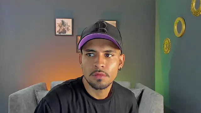 neyder sanz online show from 4, 3, 2026