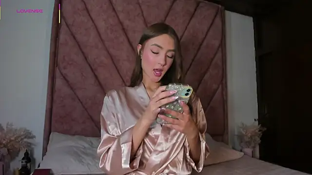 Miss-Sunny online show from 1, 4, 2026