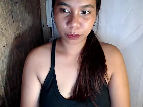 KristinaValerie22 online show from 5, 3, 2026