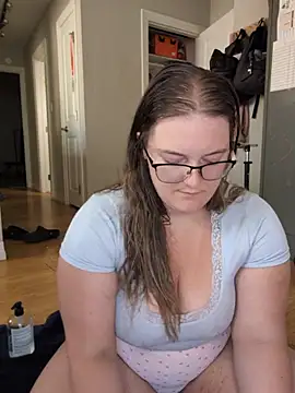 Snapshot of lillythotz chatting on 2, 6, 2026 lillythotz online show from 2, 6, 2026