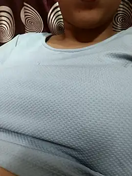 Snapshot of komalsharma99 chatting on 7, 5, 2026 komalsharma99 online show from 7, 5, 2026