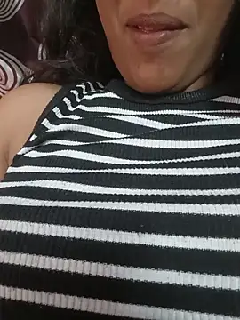 Snapshot of komalsharma99 chatting on 24, 5, 2026 komalsharma99 online show from 24, 5, 2026