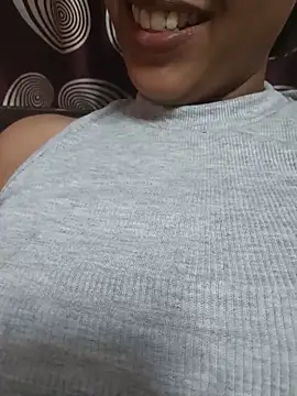 Snapshot of komalsharma99 chatting on 7, 6, 2026 komalsharma99 online show from 7, 6, 2026
