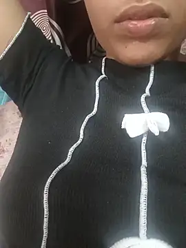 Snapshot of komalsharma99 chatting on 10, 6, 2026 komalsharma99 online show from 10, 6, 2026